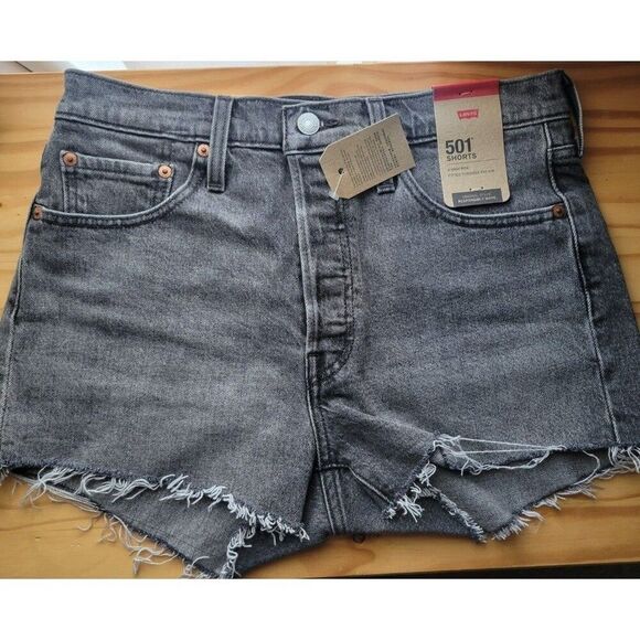 NIB 501 levis short jeans women size 28 - Picture 2 of 4
